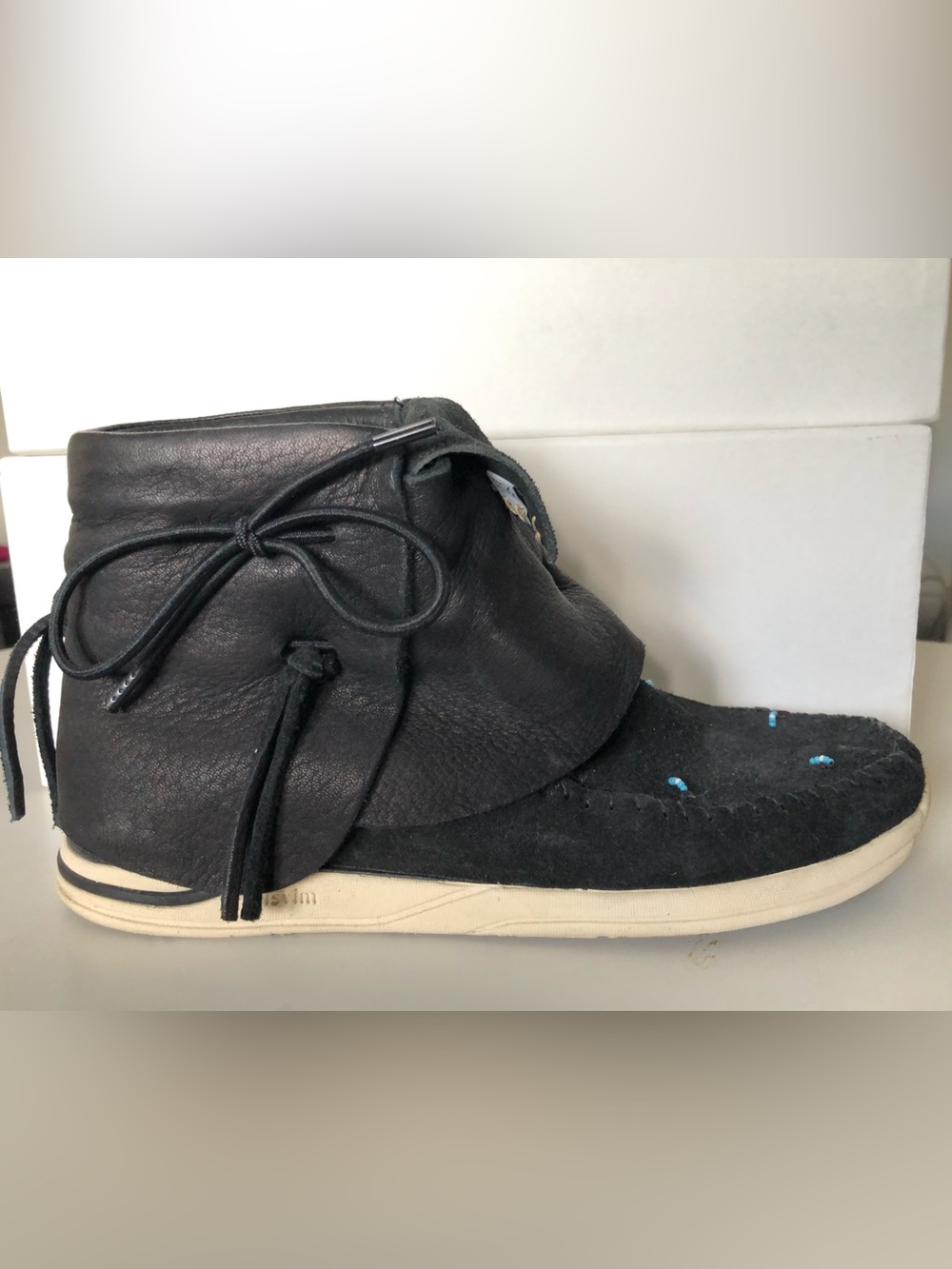 Visvim FBT Lhamo Coyote W-Folk Black
Suede US 10